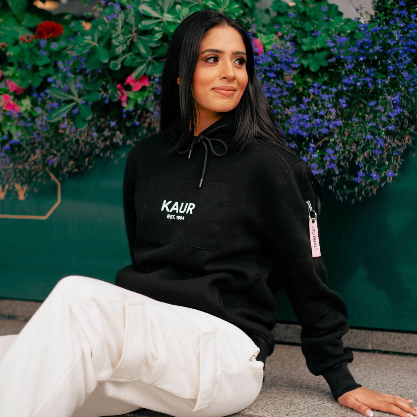 Season 3 Kaur hoodie - Black